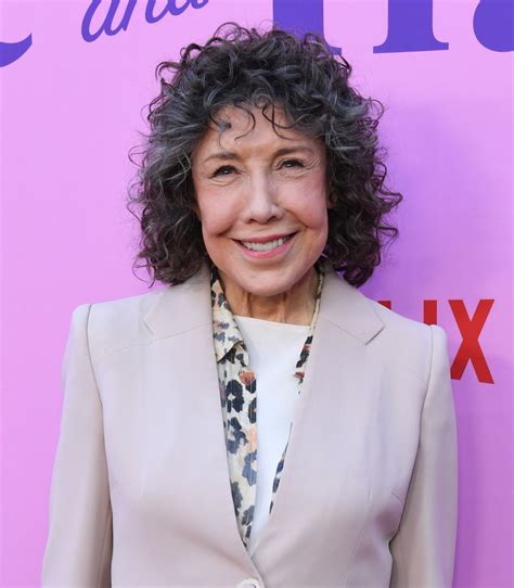 lilly tomlin net worth|is lily tomlin alive.